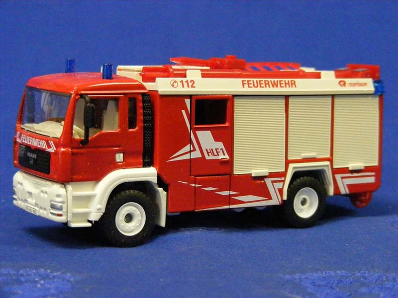 Siku MAN Fire Pumper With Water Cannon And Light Pole 1 Siku MAN Fire Pumper With Water Cannon And Light Pole